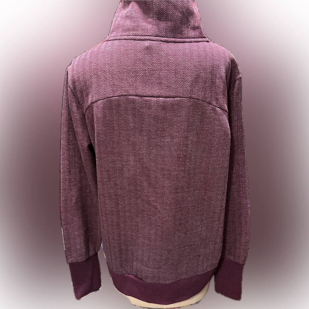 Pull over sweater